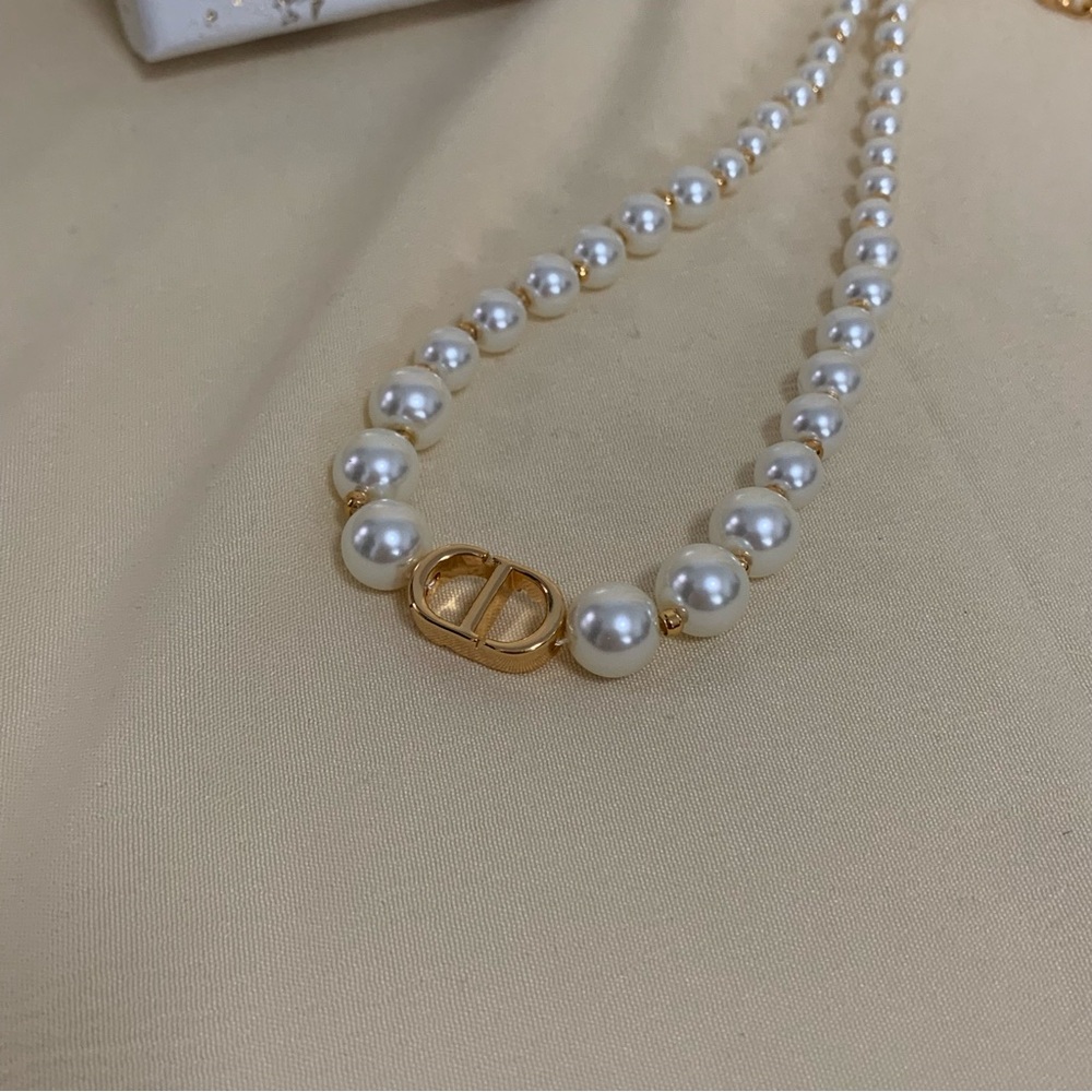 Dior Women’s Necklace - Picture 4 of 5